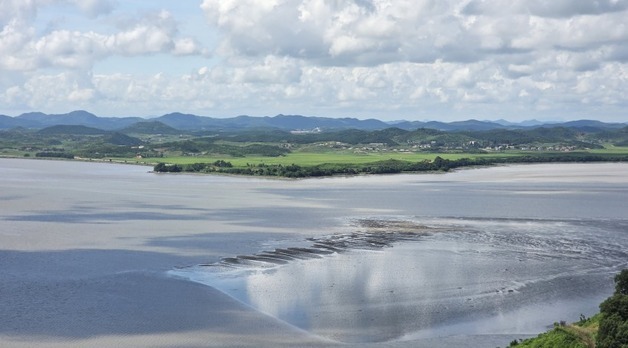 북한땅 바라보며 '스초생' 한입…오두산 통일전망대에 투썸 문연다