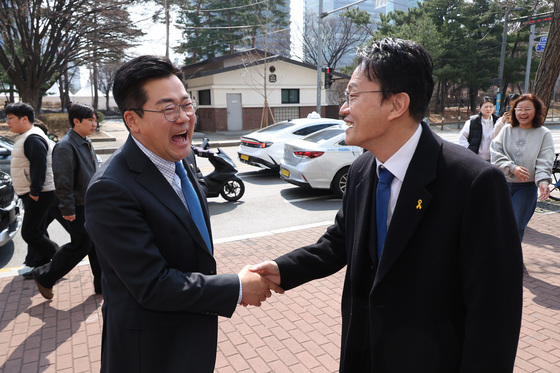 짜장면 회동 나선 박찬대·박주민