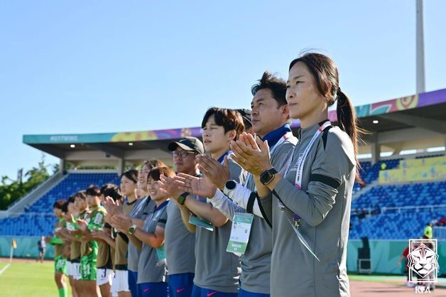 FIFA, 여자축구 대회에 女 코칭스태프 의무 포함 규정 도입