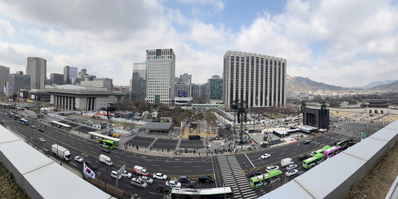 공연 임박…광화문광장 BTS 무대 준비 속도