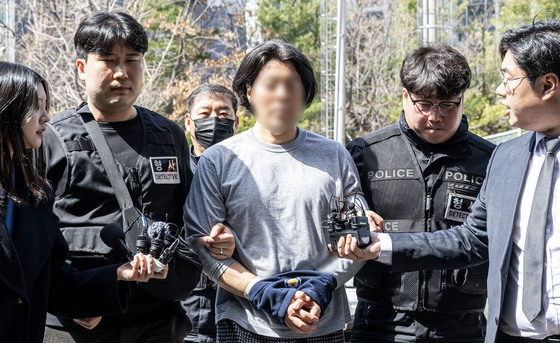 '항공사 기장 살해' 피의자 영장실질심사 출석