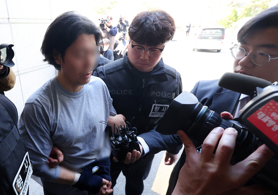 항공사 기장 살해 사건 피의자, 구속심사 출석