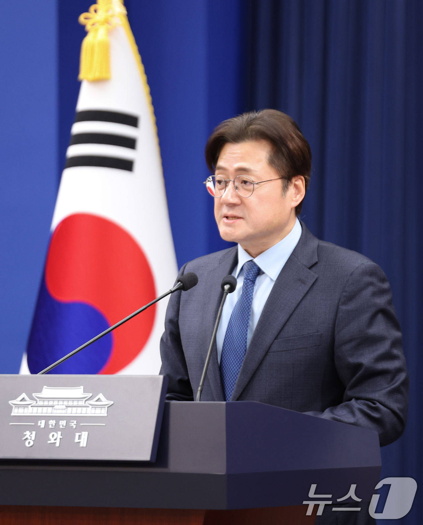 (서울=뉴스1) 허경 기자 = 홍익표 정무수석이 20일 청와대 춘추관에서 서울-양평 고속도로 사업 관련 브리핑을 하고 있다. 2026.3.20/뉴스1