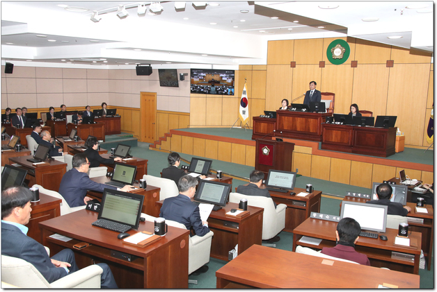 산불 예방·시장 활용·묘역 관리…정읍시의회 임시회서 쏟아진 현안