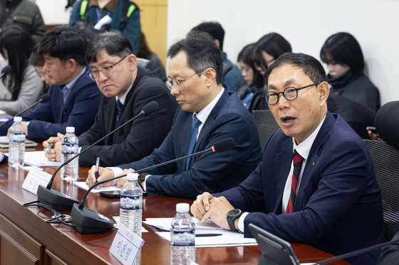 발언하는 이건명 에쓰오일 부사장