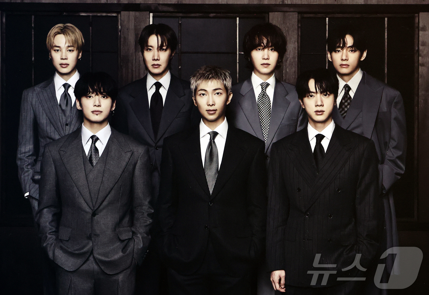 (서울=뉴스1) 최지환 기자 = 20일 서울 종로구 교보문고 광화문점에 방탄소년단(BTS)의 5집 앨범 '아리랑'(ARIRANG)이 진열되어 있다. 2026.3.20/뉴스1