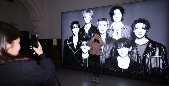 아미들 설레게 한 BTS 팝업