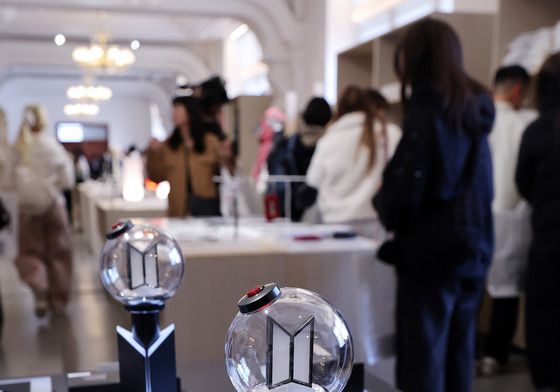 사미밤 진열된 BTS 팝업스토어