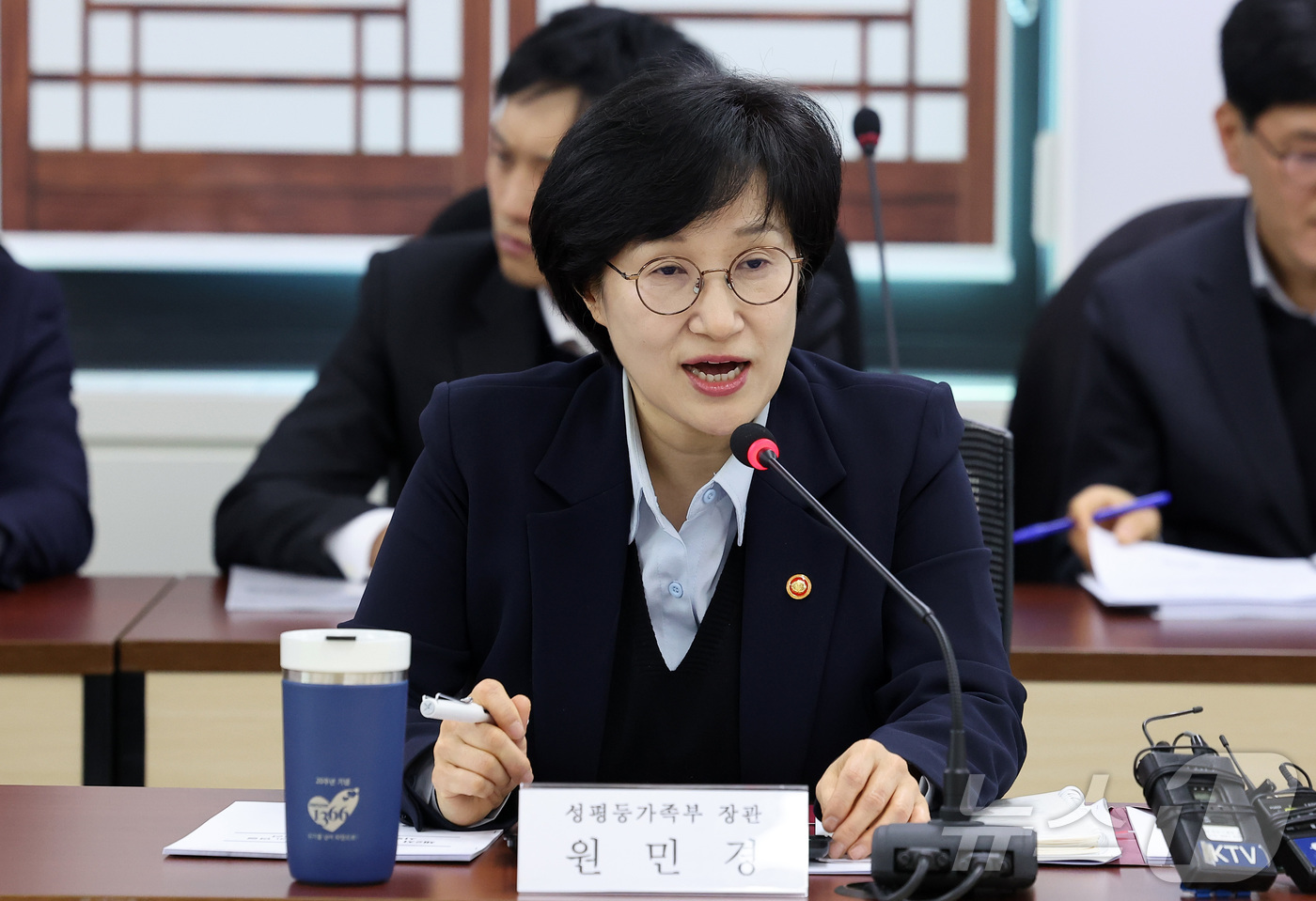 (서울=뉴스1) 김성진 기자 = 원민경 성평등가족부 장관이 20일 서울 종로구 정부서울청사에서 열린 형사미성년자(촉법소년) 연령 사회적 대화협의체 2차 전체회의에서 모두발언을 하고 …