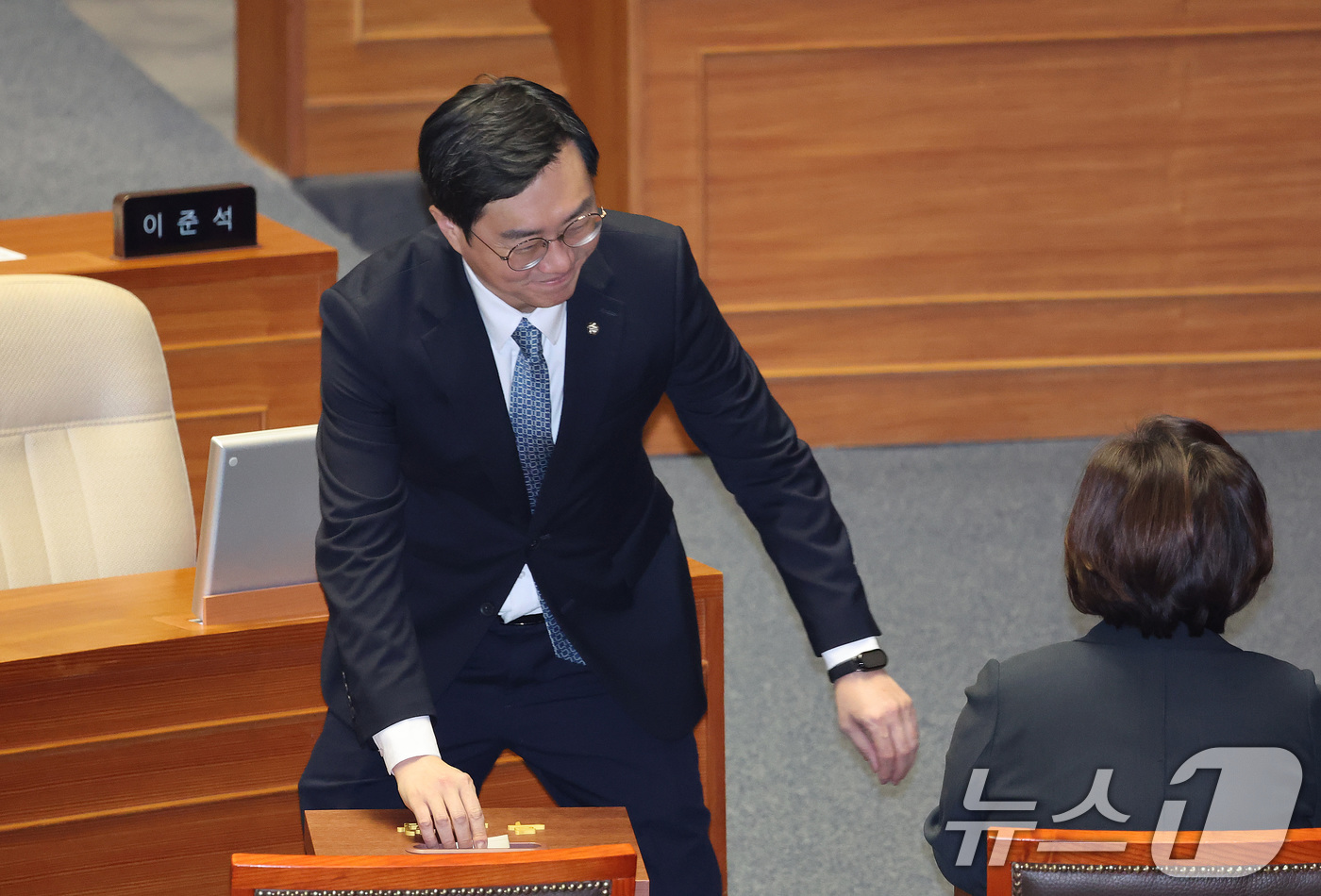 (서울=뉴스1) 신웅수 기자 = 장경태 무소속 의원이 20일 서울 여의도 국회에서 열린 제433회국회(임시회) 제2차 본회의에서 공소청법안(대안)에 대한 무제한 토론(필리버스터) …