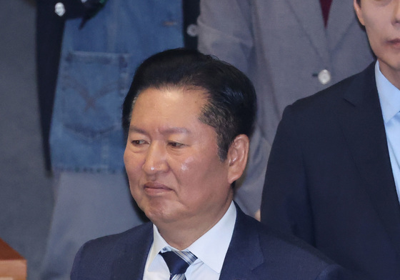 투표하는 정청래 대표