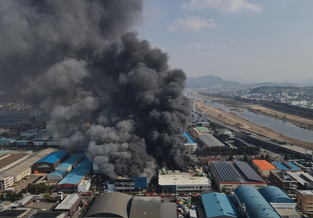74명 사상 '안전공업 화재' 계기…경기소방, 차량 부품 공장 전수 조사