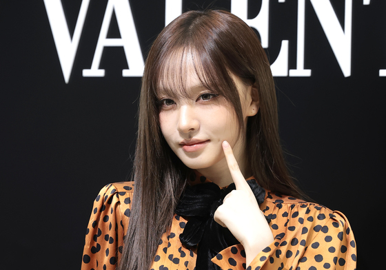 리즈, 인형이 따로없네