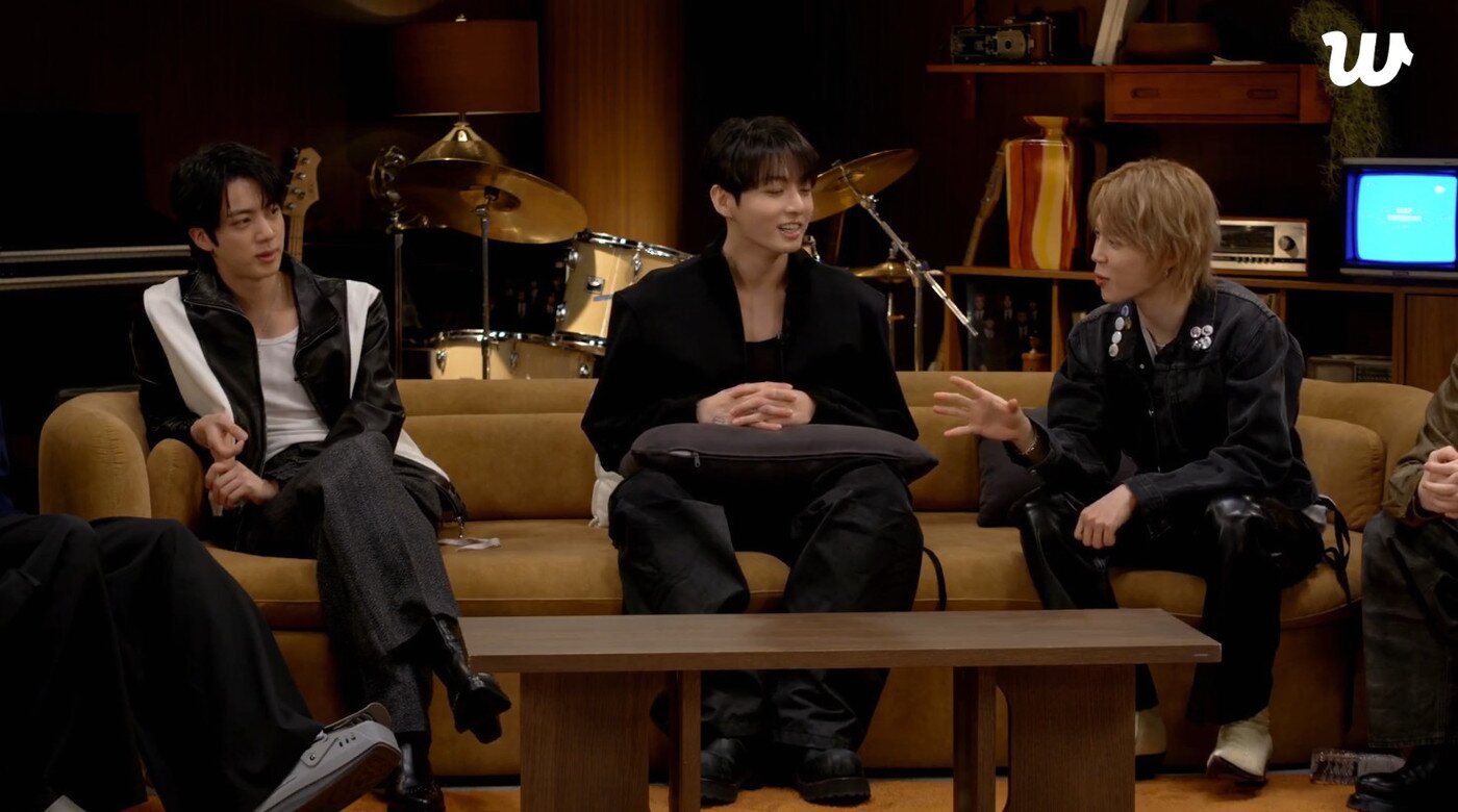 본문 이미지 - 방탄소년단 (위버스 라이브 화면 갈무리)