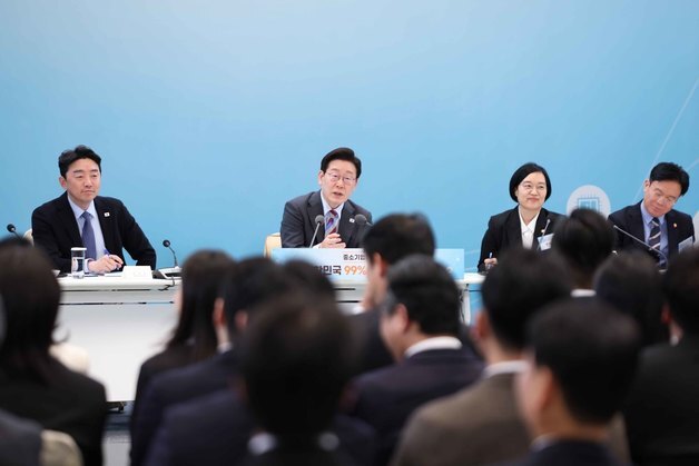 중소기업인과의 대화, 발언하는 이재명 대통령