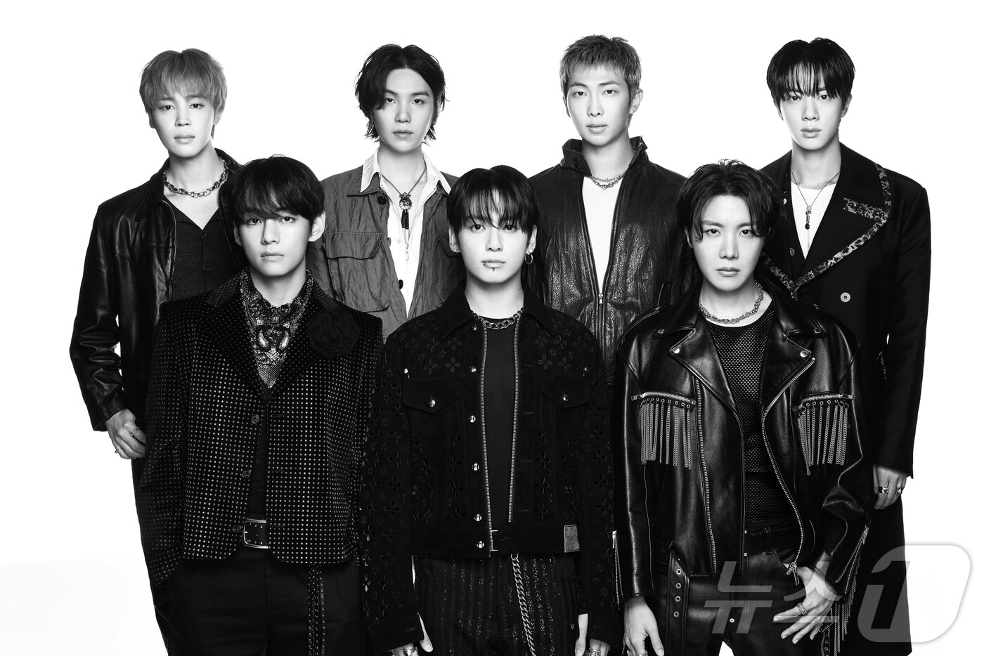 본문 이미지 - 그룹 방탄소년단(BTS)이 20일 2022년 6월 앤솔러지 앨범 'Proof' 이후 3년 9개월만에 정규 5집 앨범 '아리랑'(ARIRANG)을 발표했다. (빅히트뮤직 제공, 재판매 및 DB 금지) 2026.3.20 ⓒ 뉴스1 김진환 기자