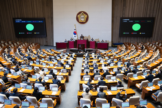 78년 만에 검찰청서 공소청으로…檢보완수사 존치는 향후 '뇌관'