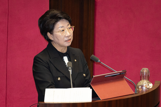 중수청법 필리버스터 7시간째…野 "국가 자해 행위" 與 "무소불위 檢"