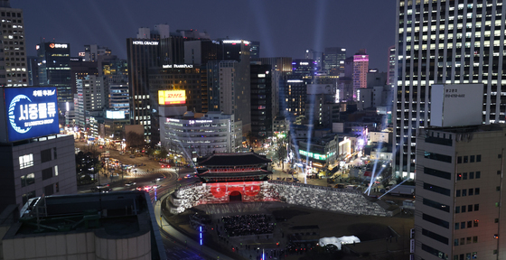 숭례문 외벽에 펼쳐지는 BTS 미디어 파사드