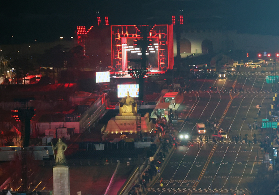 BTS 공연 하루 앞두고 광화문 차량 통제