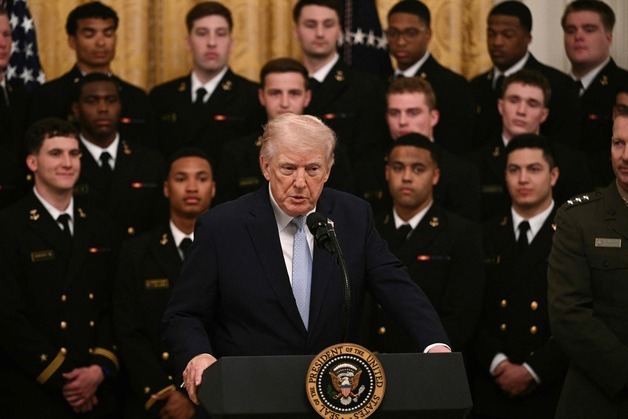 트럼프 "이란 지도부 사라져…대화할 상대 없어 곤란할 지경"