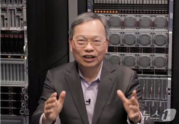 본문 이미지 - 찰스 량 - 회사 홈피 갈무리