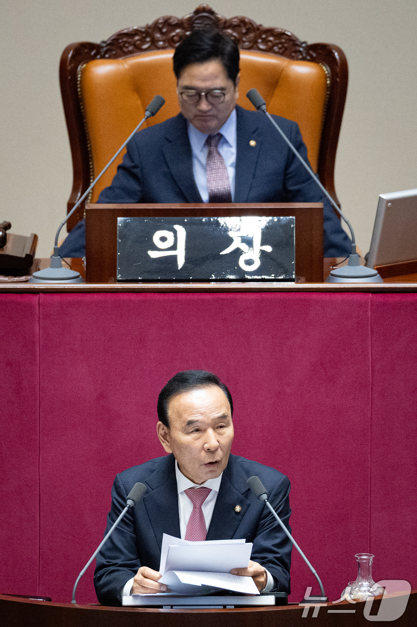 (서울=뉴스1) 유승관 기자 = 박덕흠 국민의힘 의원이 21일 서울 여의도 국회에서 열린 제433회 국회(임시회) 제2차 본회의에서 중대범죄수사청 조직 및 운영에 관한 법률안(대안 …