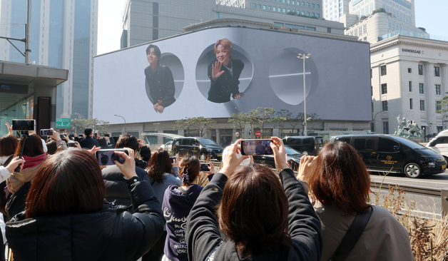 '광화문 광장에서 만나요'