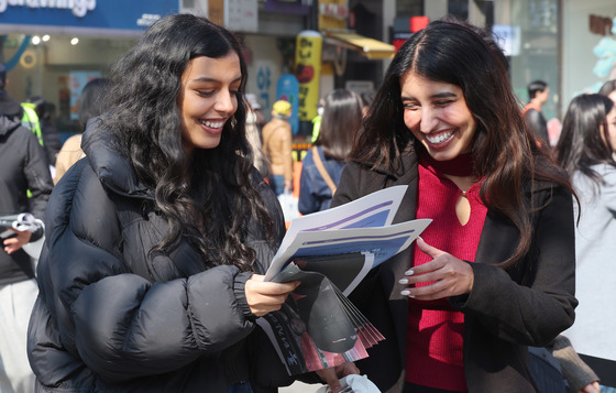 '호외가 신기해'