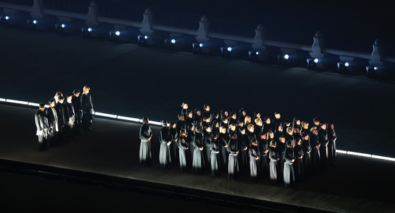 컴백 무대 선보이는 BTS