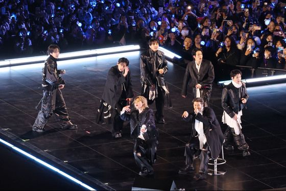 BTS 컴백, 열정적인 무대