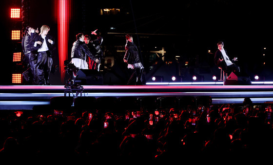 BTS, '아리랑'으로 컴백 신고식