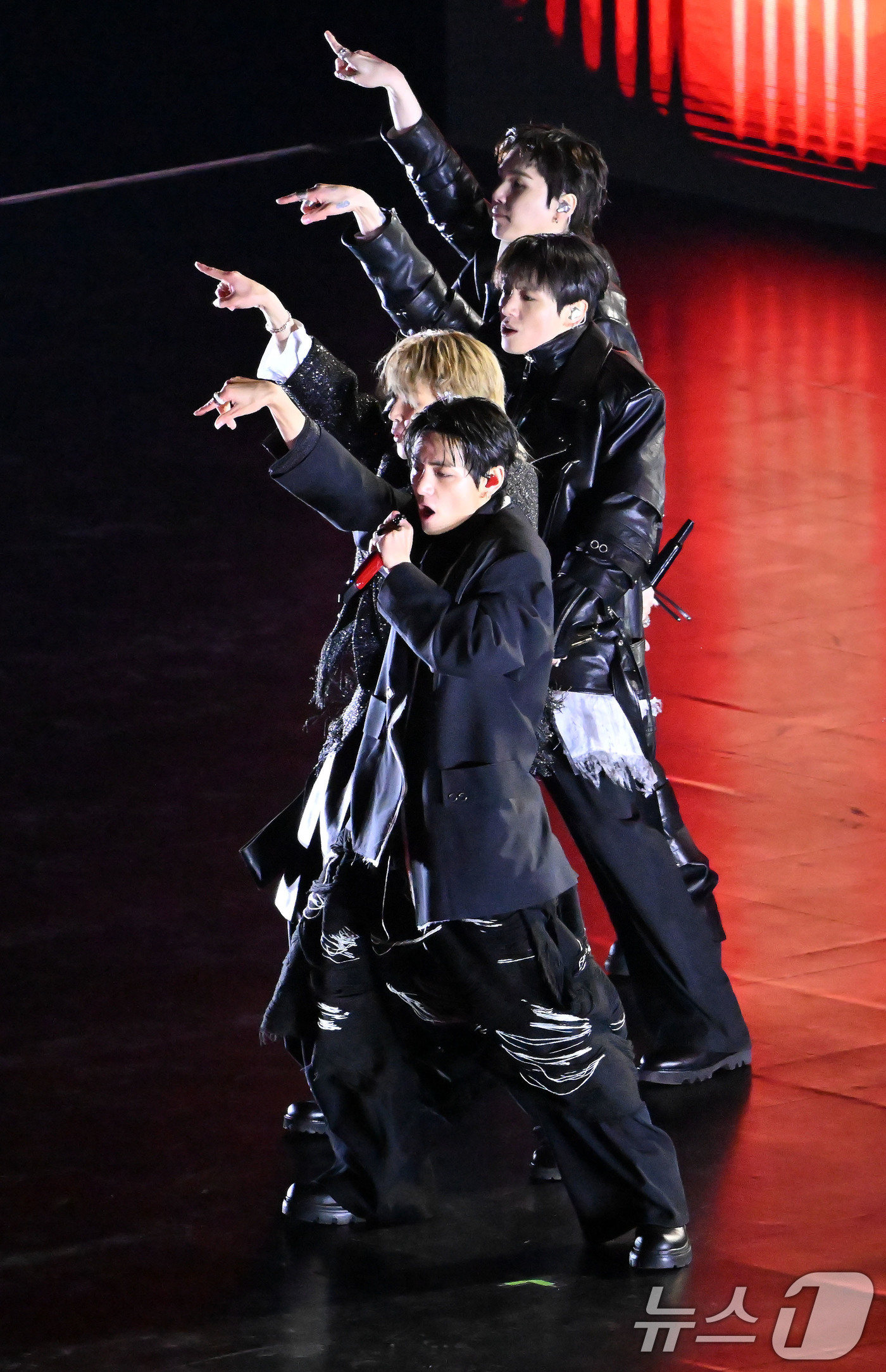 (서울=뉴스1) 사진공동취재단 = 방탄소년단(BTS)이 21일 서울 광화문광장에서 'BTS 컴백 라이브: 아리랑' 발매 기념 컴백 공연을 하고 있다. 2026.3.21/뉴스1