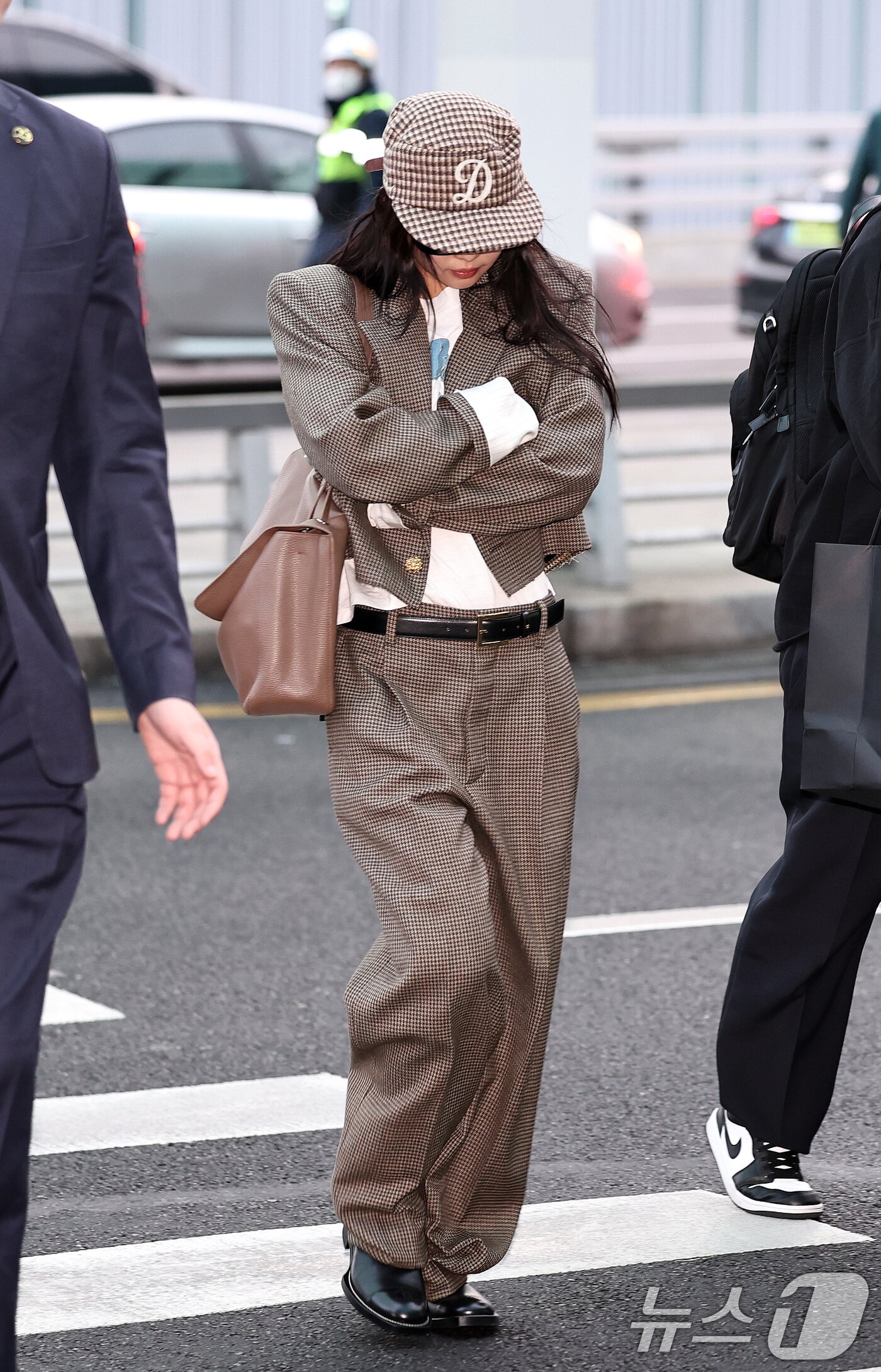 제니 '익숙한 플래시 세례'