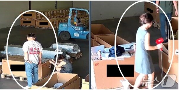 본문 이미지 - 반도체를 밀반출하는 모습. 여성은 헤어드라이어기를 들고 있다. - 뉴욕 검찰 배포