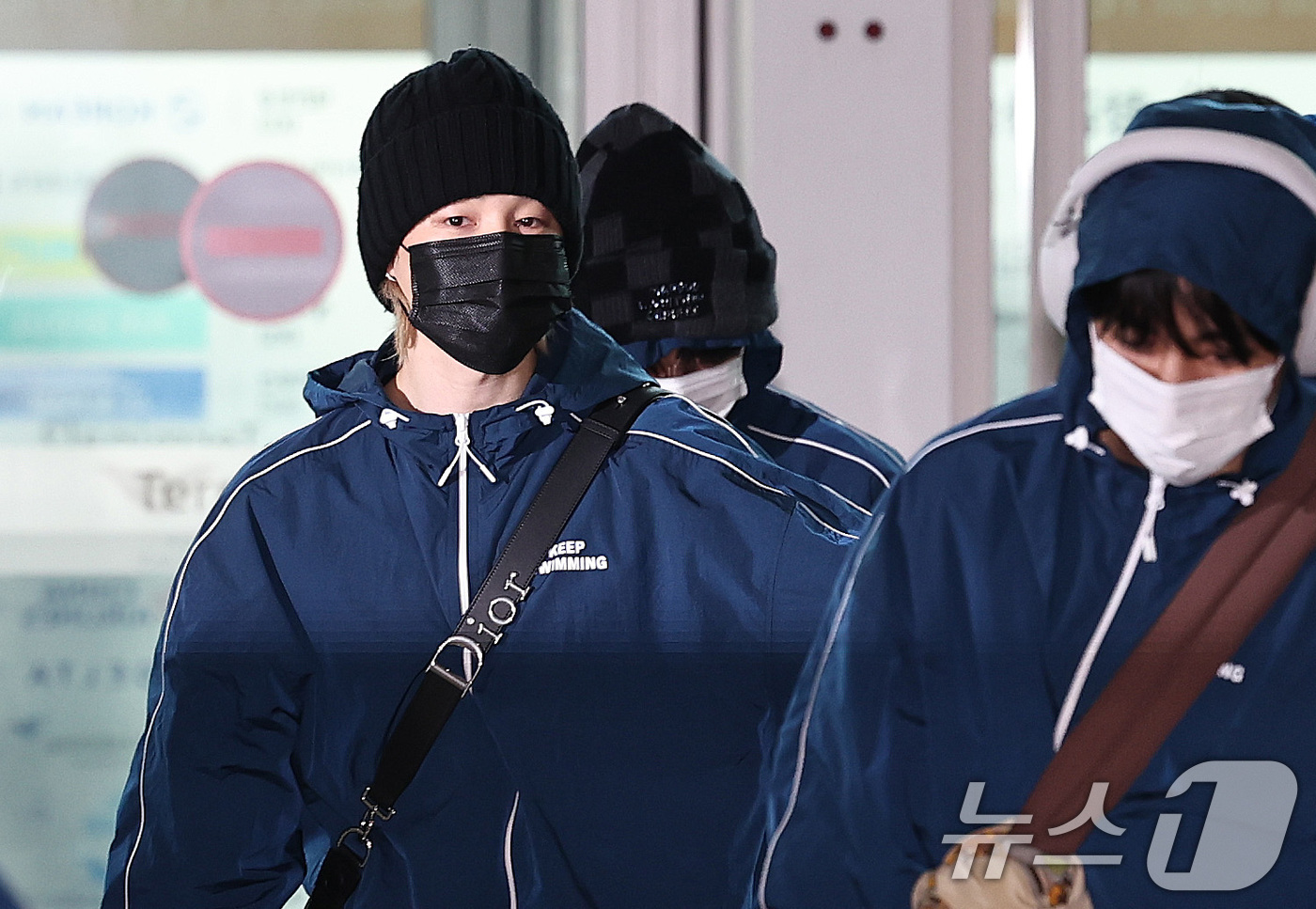 (인천공항=뉴스1) 구윤성 기자 = 그룹 방탄소년단(BTS)이 22일 오전 인천국제공항을 통해 미국 뉴욕으로 출국하고 있다. 2026.3.22/뉴스1