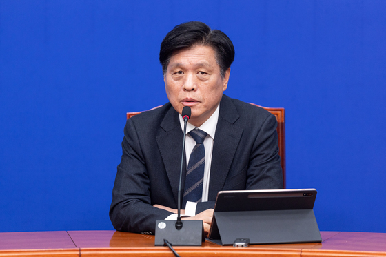 민주 "국힘, 계속 협조 안 하면 후반기 단독 원구성·운영"