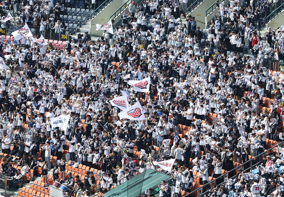 프로야구 두산, 잠실 홈경기 9연속 매진…단일 시즌 최장 신기록