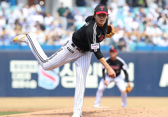 역투하는 LG 임찬규