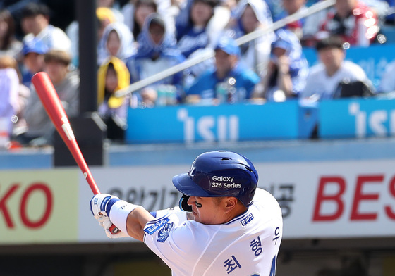 삼성 최형우, 외야 플라이
