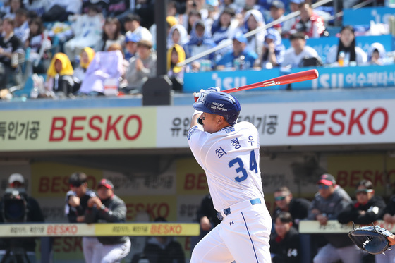 삼성 최형우, 외야 플라이