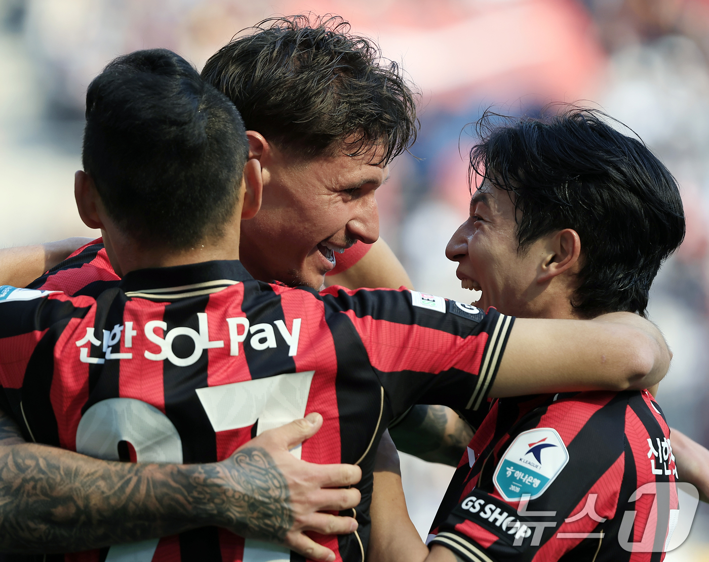 (서울=뉴스1) 박정호 기자 = 22일 오후 서울시 마포구 월드컵로 서울월드컵경기장에서 열린 하나은행 K리그1 2026 5라운드 FC서울과 광주FC의 경기에서 멀티골을 터트린 FC …