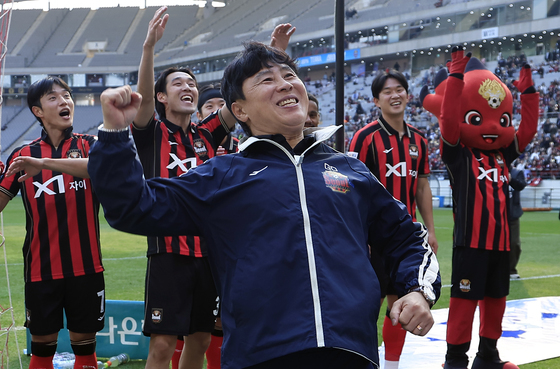창단 첫 개막 4연승 달성한 FC서울 김기동 감독