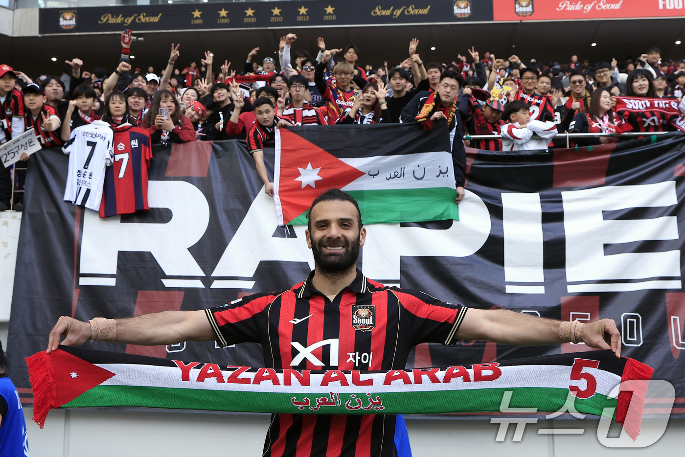 (서울=뉴스1) 박정호 기자 = 22일 오후 서울시 마포구 월드컵로 서울월드컵경기장에서 열린 하나은행 K리그1 2026 5라운드 FC서울과 광주FC의 경기 종료 후 FC서울 야잔이 …