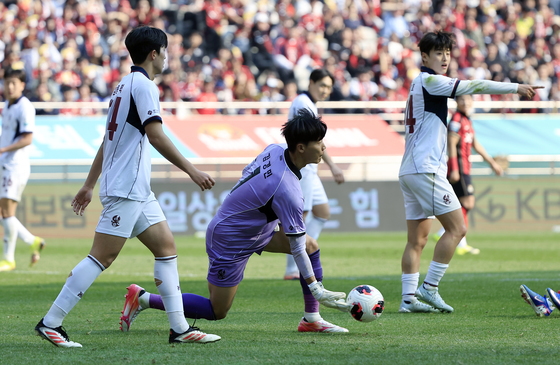 고군분투 하는 김경민 골키퍼