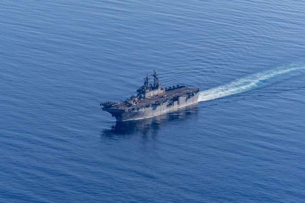 美, 군함 3척·수천 병력 추가 파견…이란 지상군 투입 임박 관측