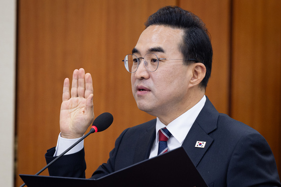 인사청문회 선서하는 박홍근 기획예산처 장관 후보자