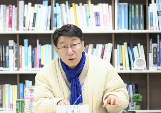 전주시장 재선 도전 우범기 후보, 전주-완주 '행정통합' 제안