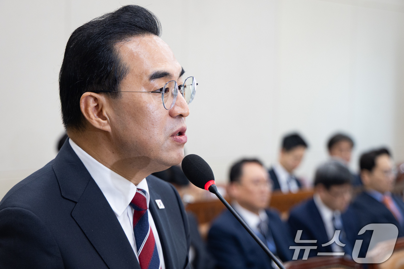 (서울=뉴스1) 유승관 기자 = 박홍근 기획예산처 장관 후보자가 23일 서울 여의도 국회에서 열린 인사청문회에 출석해 모두 발언을 하고 있다. 2026.3.23/뉴스1