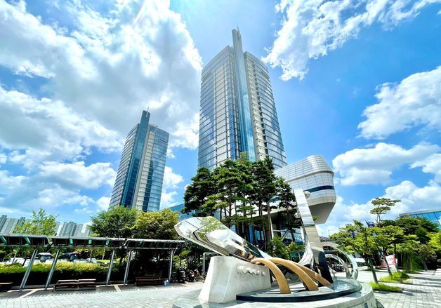 "내일 8시 KTX 2명" 말하면 끝…코레일 AI 음성예매 도입